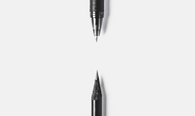 Image of two pens.